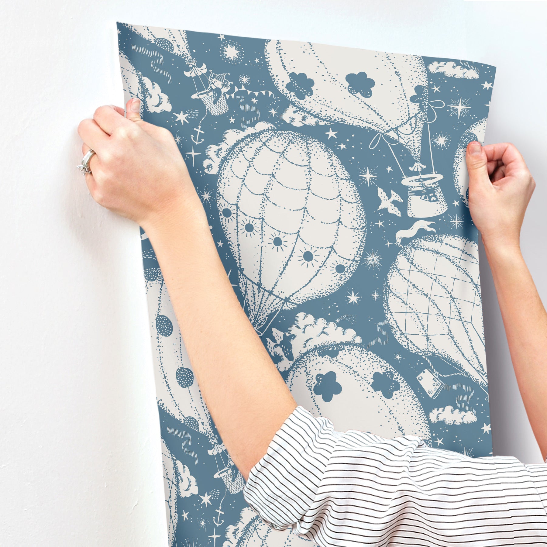 Ballongerna Wallpaper Wallpaper York Wallcoverings