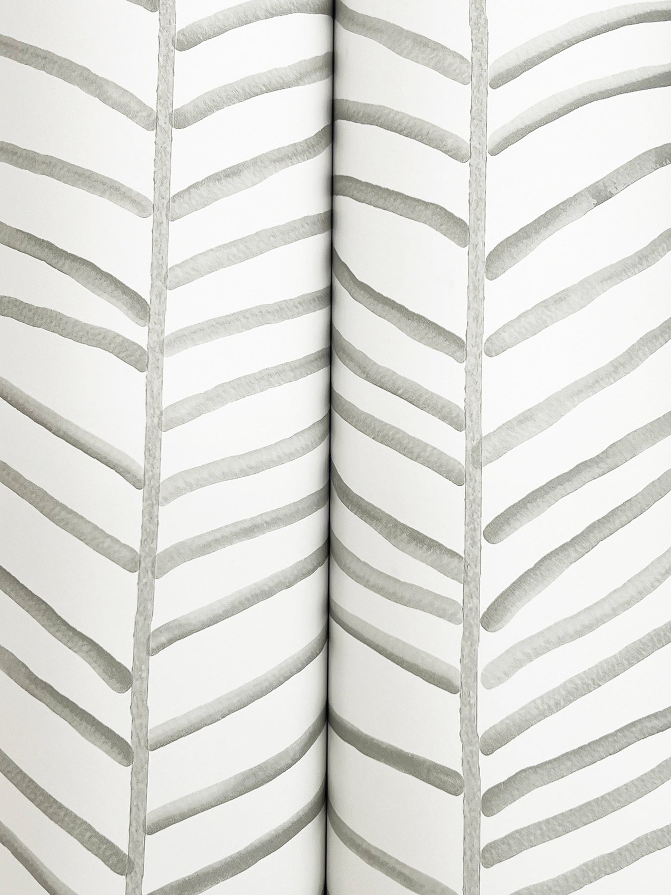 Cascade Palm Chevron Wallpaper York Wallcoverings   