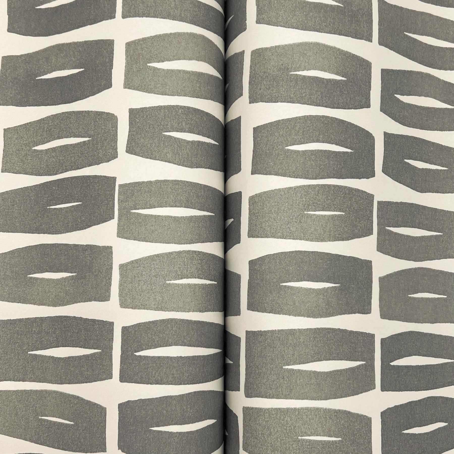 Modernist Motif WallPaper Alternative Room Image 34