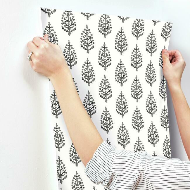 Paisley On Calico Wallpaper Wallpaper York   