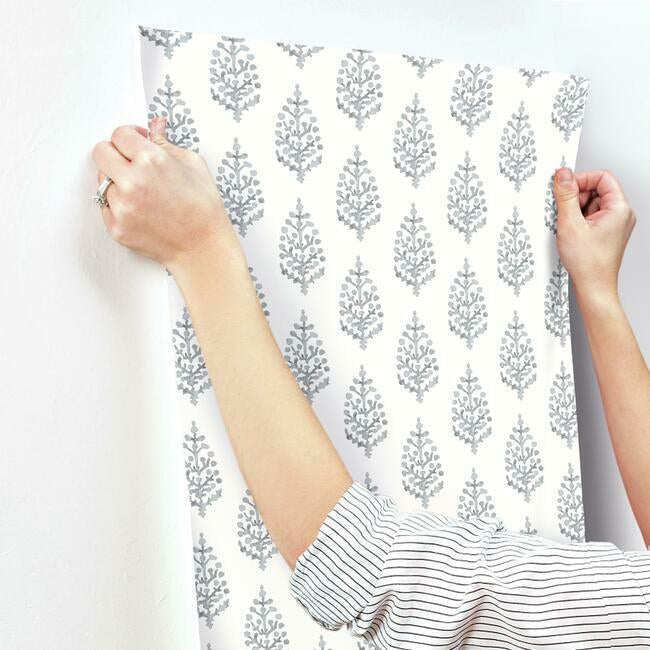 Paisley On Calico Wallpaper Wallpaper York   